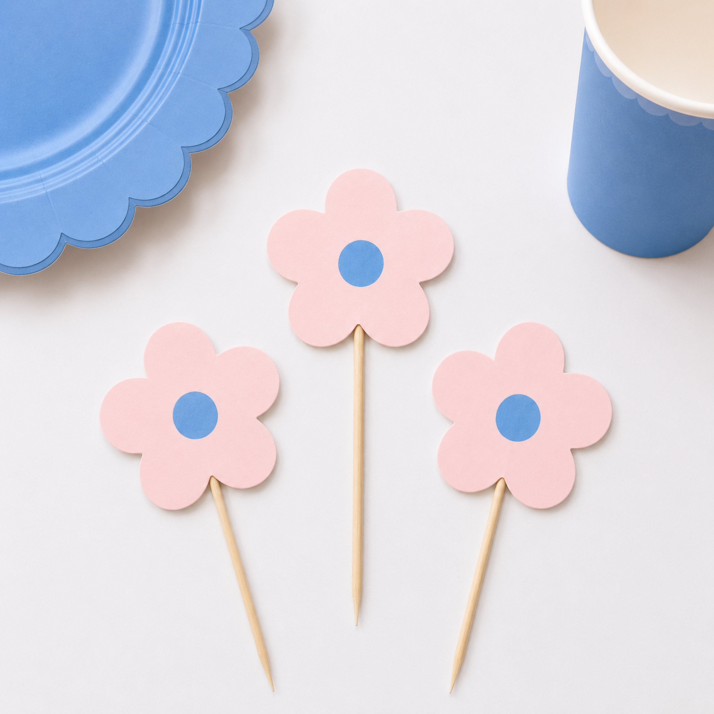 Parttyhub pastel pink cupcake topper