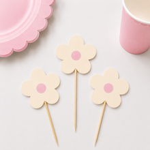 Parttyhub cream flower cupcake topper