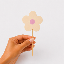 Parttyhub cream flower cupcake topper