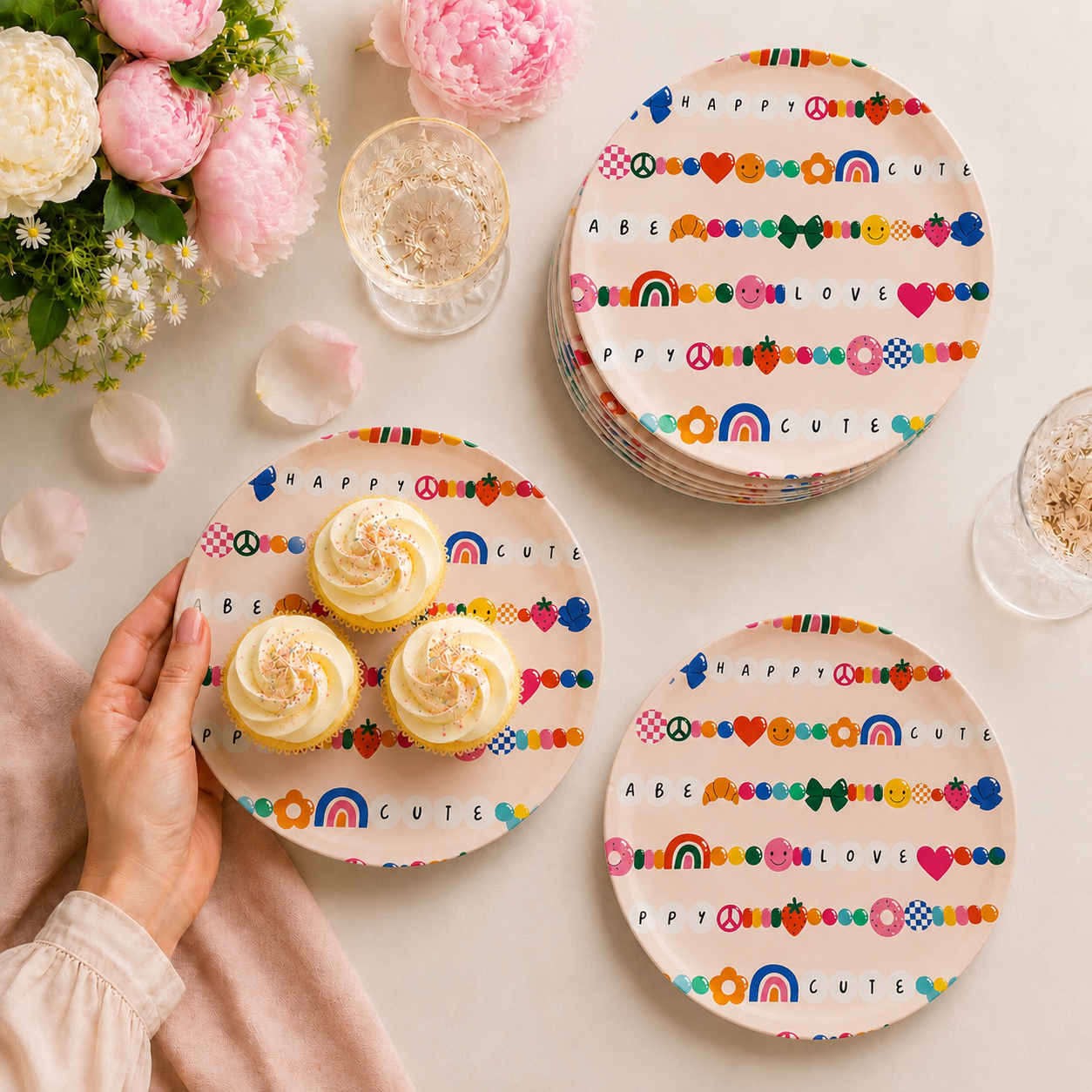 Parttyhub birthday bracelet dinner plates | BBR | Pack 8