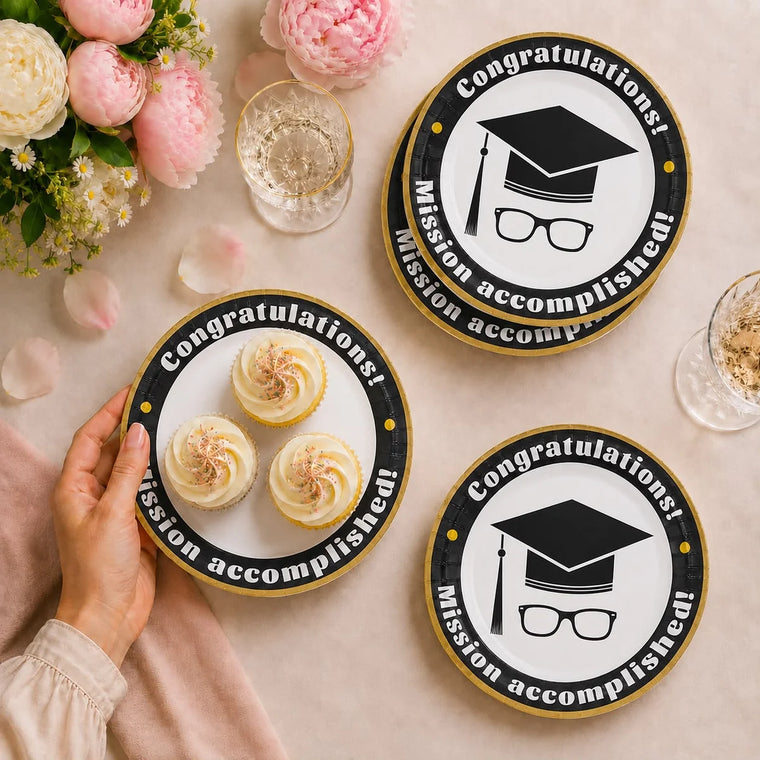 Parttyhub graduation dinner plates | GRAD | Pack 8